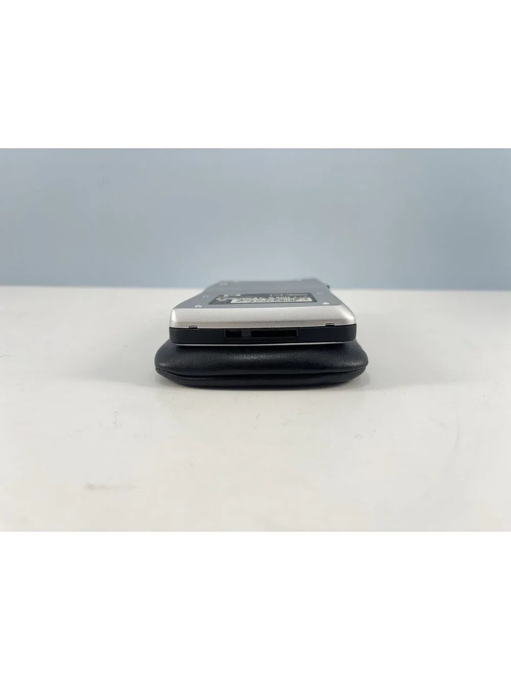 HP Jornada 520 Series Digital Assistant Pocket PC with Cradle Untested No Cable